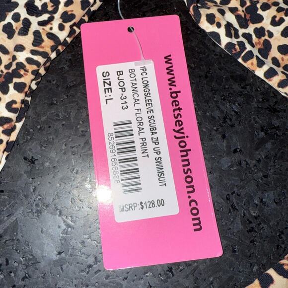 NEW BETSEY JOHNSON Leopard Print
LONG SLEEVE SCUBA ZIP UP 1 PIECE SWIMSUIT SZ L - Picture 9 of 9